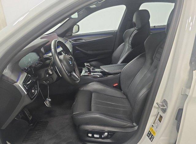 Photo of 2023 Alpine White BMW M5