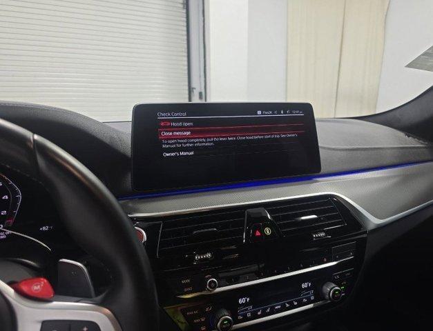 Photo of 2023 Alpine White BMW M5