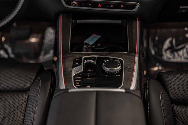Photo of 2024 Mineral White Metallic BMW X5