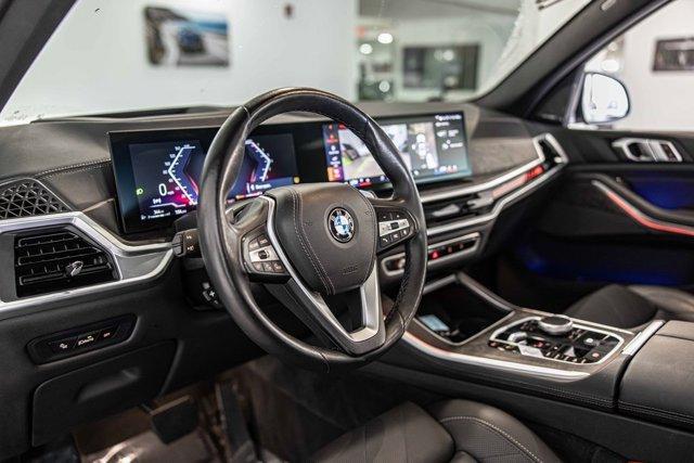 Photo of 2024 Mineral White Metallic BMW X5