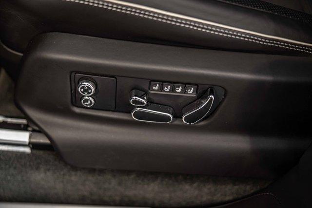 Photo of 2022 Beluga Black Bentley Bentayga