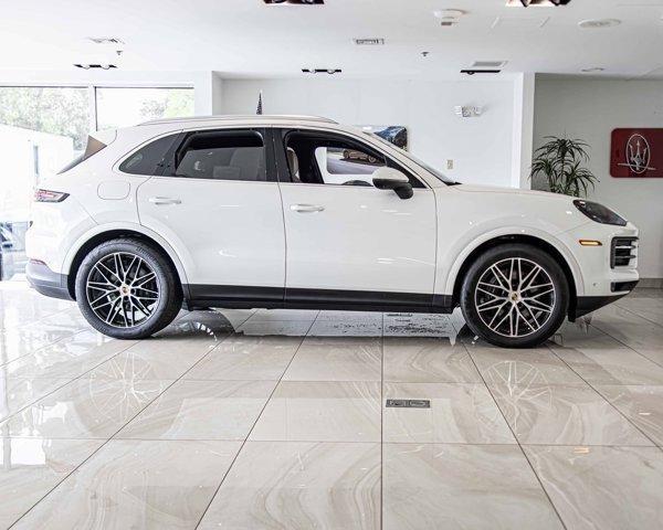 Photo of 2025 White Porsche Cayenne