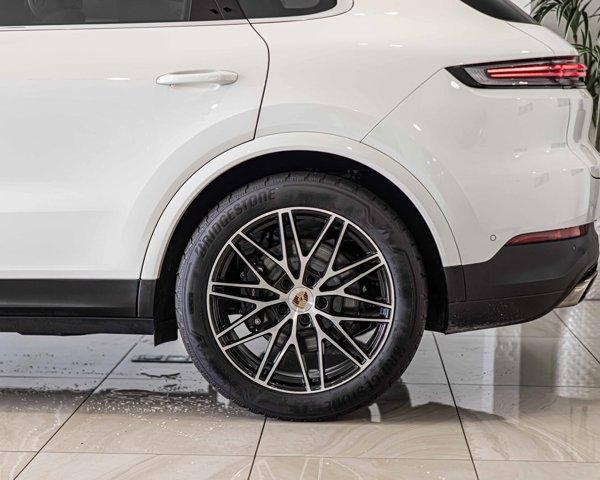 Photo of 2025 White Porsche Cayenne