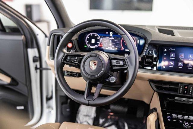 Photo of 2025 White Porsche Cayenne