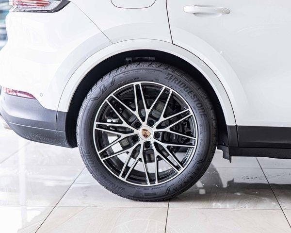 Photo of 2025 White Porsche Cayenne