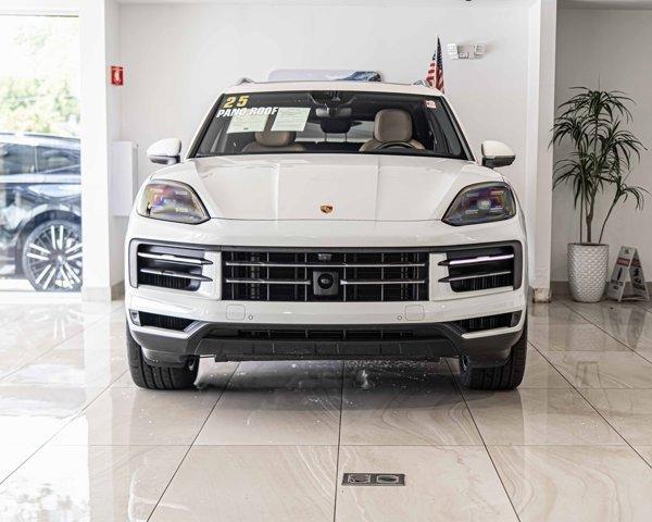 Photo of 2025 White Porsche Cayenne