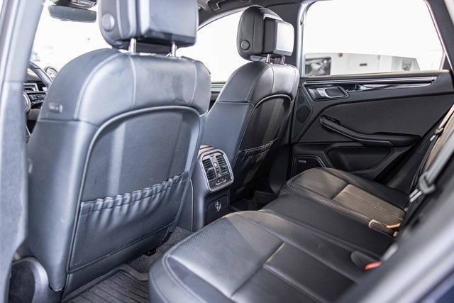 Photo of 2023 Night Blue Metallic Porsche Macan