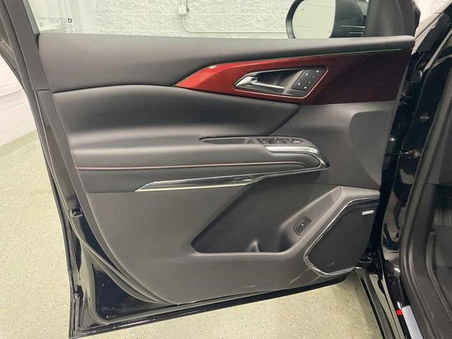 Photo of 2026 Mosaic Black Metallic Chevrolet Traverse