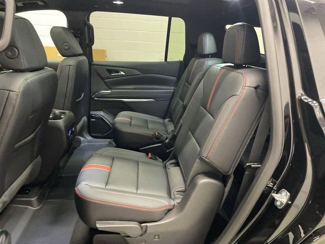 Photo of 2026 Mosaic Black Metallic Chevrolet Traverse