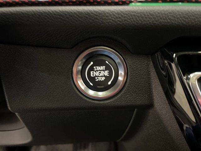 Photo of 2026 Mosaic Black Metallic Chevrolet Traverse