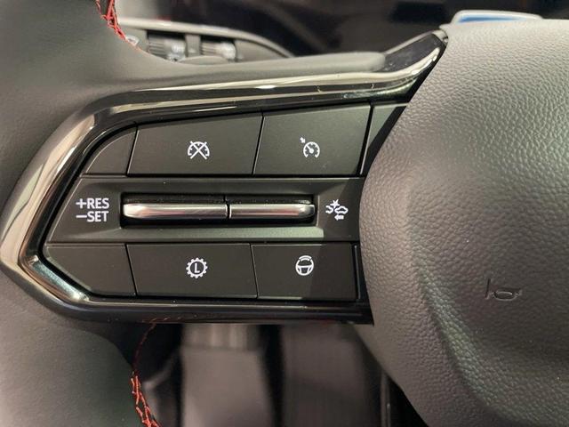 Photo of 2026 Mosaic Black Metallic Chevrolet Traverse