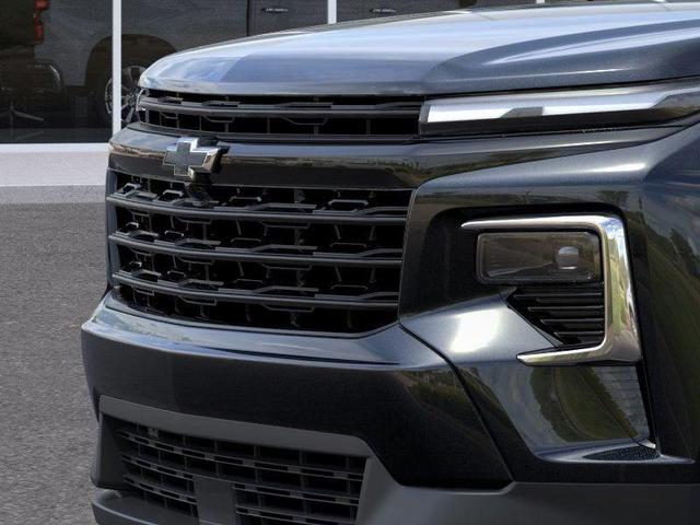 Photo of 2026 Mosaic Black Metallic Chevrolet Traverse