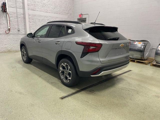 Photo of 2026 Sharkskin Chevrolet Trax