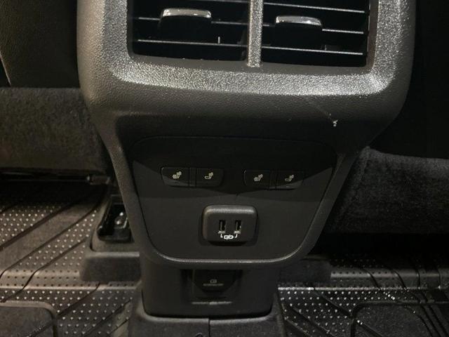Photo of 2022 Summit White Chevrolet Equinox
