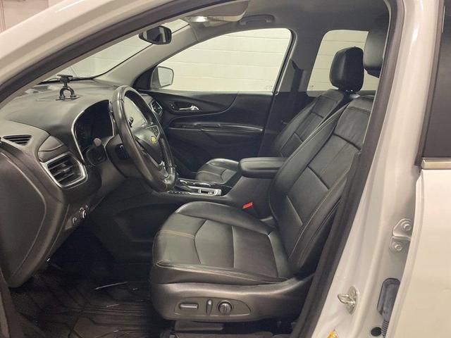 Photo of 2022 Summit White Chevrolet Equinox