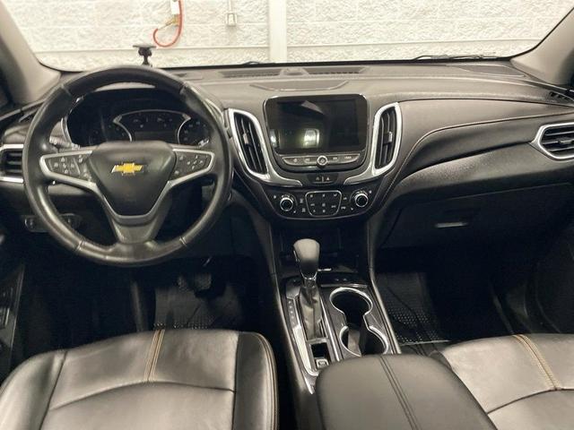 Photo of 2022 Summit White Chevrolet Equinox