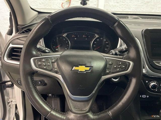 Photo of 2022 Summit White Chevrolet Equinox