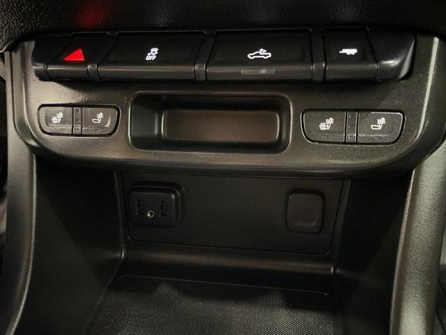 Photo of 2021 Bright Blue Metallic Chevrolet Colorado