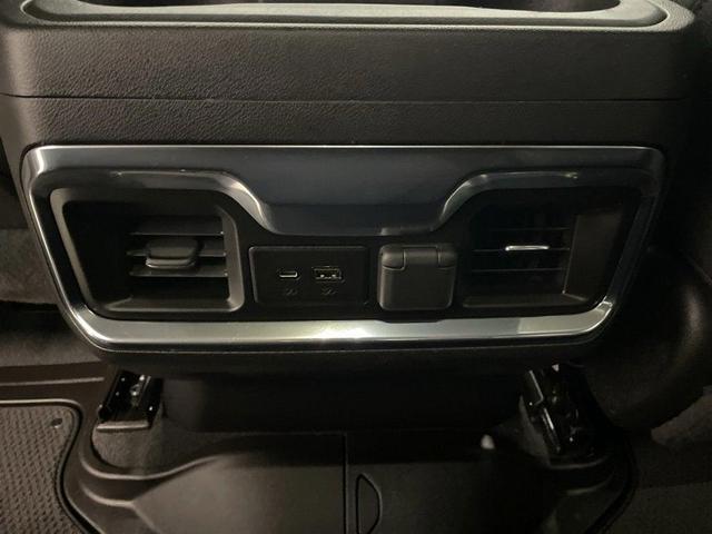 Photo of 2021 Onyx Black GMC Sierra 1500