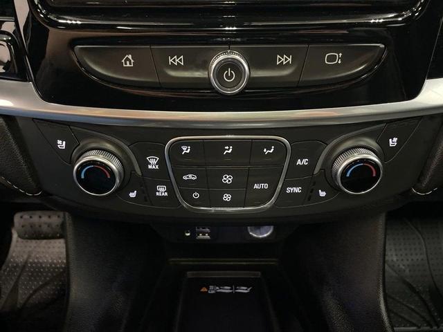 Photo of 2022 Mosaic Black Metallic Chevrolet Traverse