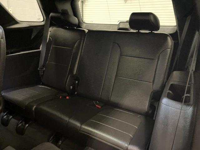 Photo of 2022 Mosaic Black Metallic Chevrolet Traverse