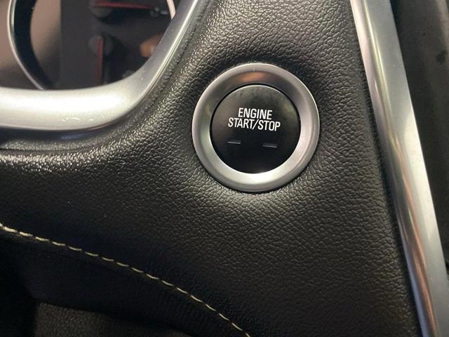 Photo of 2022 Mosaic Black Metallic Chevrolet Traverse