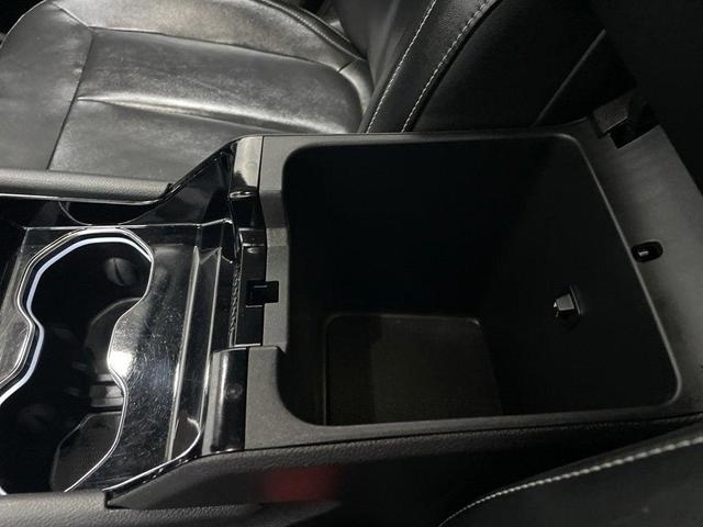 Photo of 2021 Metallic Jeep Grand Cherokee L