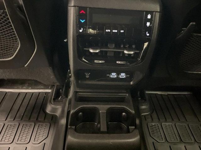 Photo of 2021 Metallic Jeep Grand Cherokee L