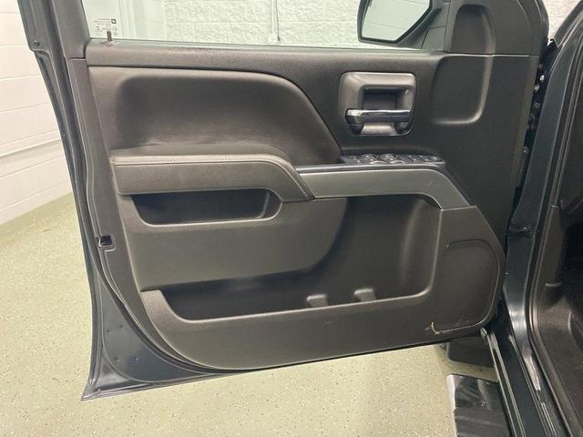 Photo of 2018 Graphite Metallic Chevrolet Silverado 1500