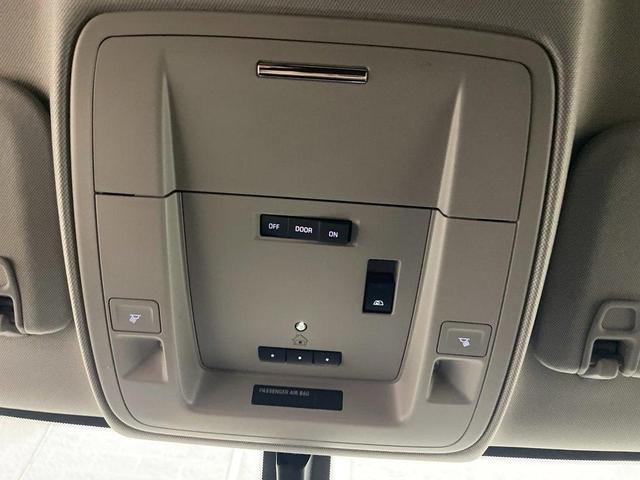 Photo of 2018 Graphite Metallic Chevrolet Silverado 1500