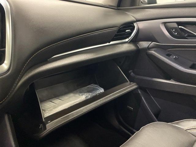 Photo of 2021 Mosaic Black Metallic Chevrolet Traverse