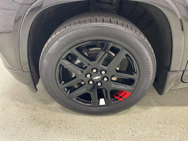 Photo of 2021 Mosaic Black Metallic Chevrolet Traverse