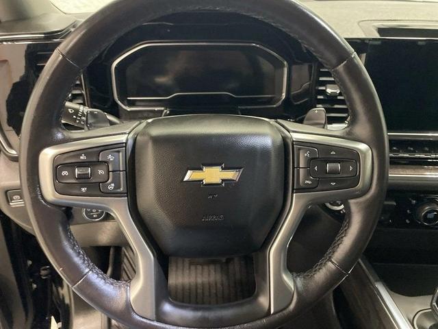 Photo of 2022 Black Chevrolet Silverado 1500