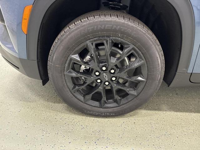 Photo of 2026 Lakeshore Blue Metallic Chevrolet Traverse