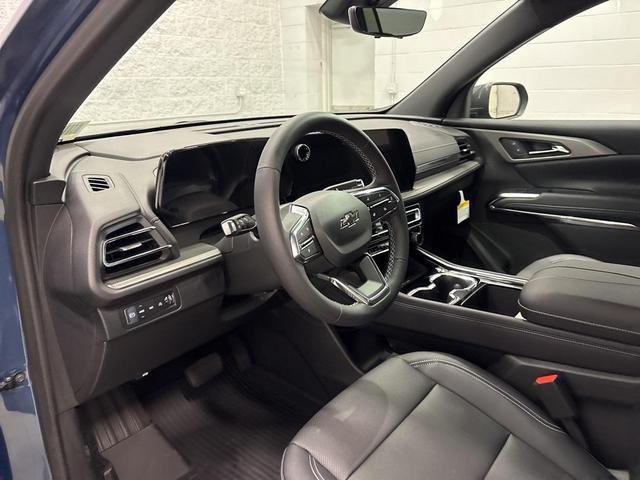 Photo of 2026 Lakeshore Blue Metallic Chevrolet Traverse
