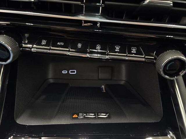 Photo of 2026 Lakeshore Blue Metallic Chevrolet Traverse