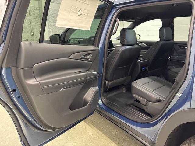 Photo of 2026 Lakeshore Blue Metallic Chevrolet Traverse