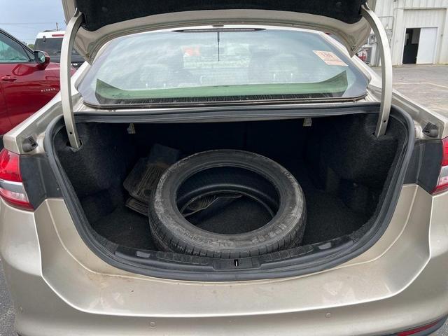 Photo of 2018 White Gold Ford Fusion
