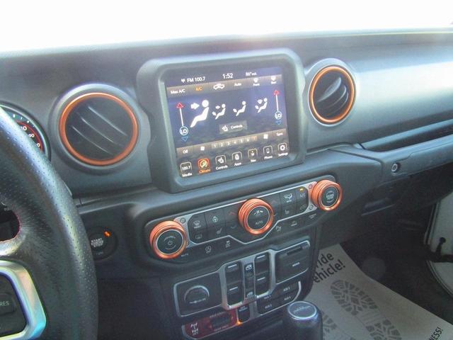 Photo of 2021 Bright White Clearcoat Jeep Gladiator