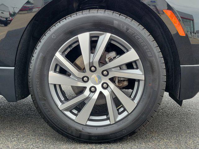 Photo of 2024 Mosaic Black Metallic Chevrolet Equinox