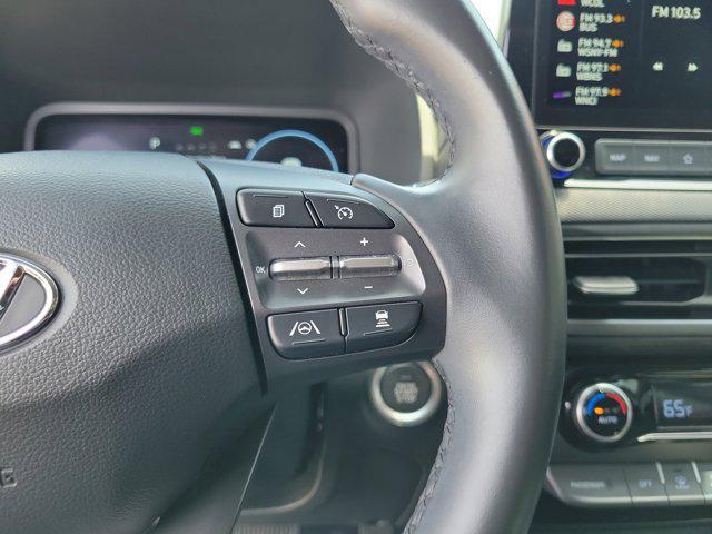 Photo of 2022 Cyber Silver Hyundai KONA