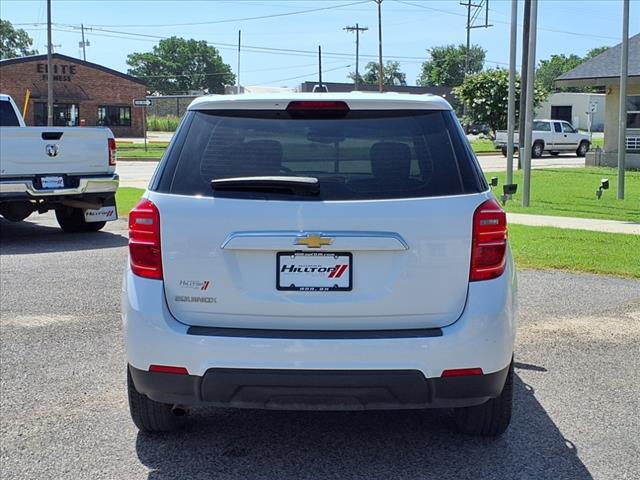 Photo of 2017 Summit White Chevrolet Equinox