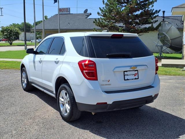 Photo of 2017 Summit White Chevrolet Equinox