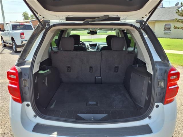 Photo of 2017 Summit White Chevrolet Equinox