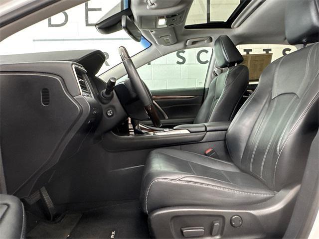 Photo of 2018 Eminent White Pearl Lexus RX 350