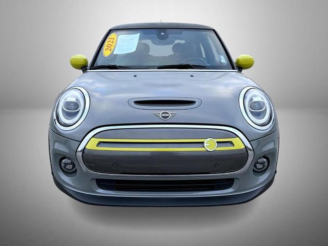 Photo of 2021 Gray Metallic MINI SE Hardtop