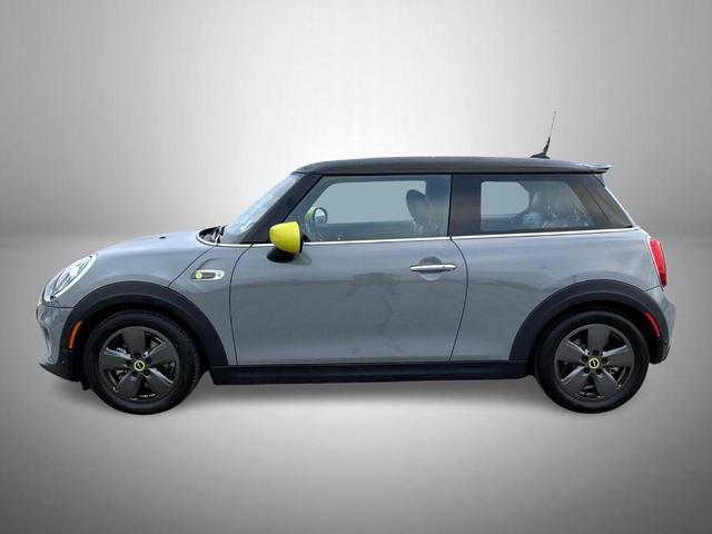 Photo of 2021 Gray Metallic MINI SE Hardtop