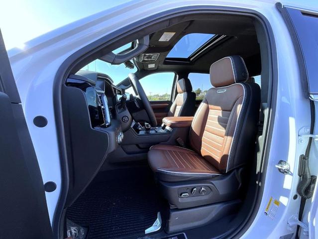 Photo of 2026 Glacier White GMC Sierra 1500