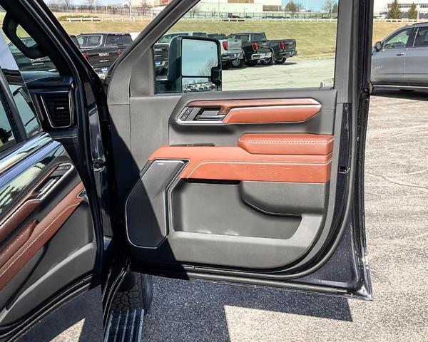 Photo of 2025 Titanium Rush Metallic GMC Sierra 2500
