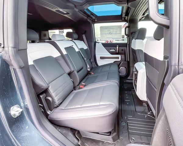 Photo of 2025 Graphite Blue Metallic GMC HUMMER EV SUV
